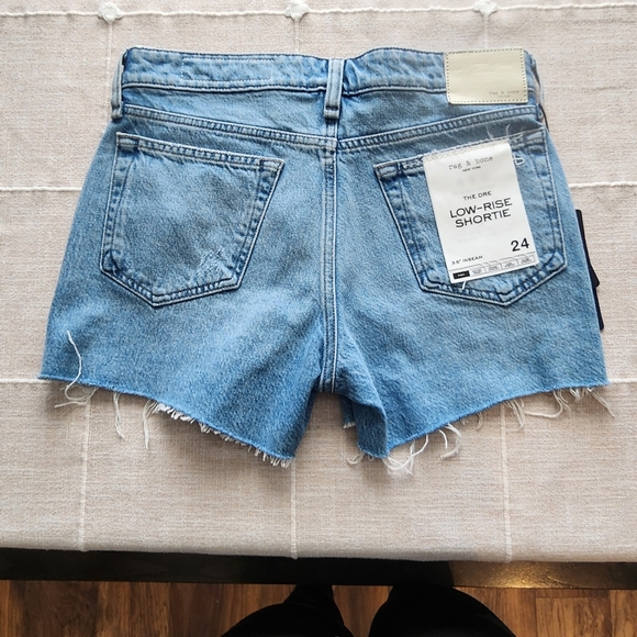 rag & bone The Dre Low‑Rise Shortie Denim Shorts Size 24 Light Wash NWT - Picture 3 of 10